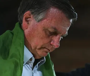 Após prisão, PL suspende salário de mais de R$ 30 mil a Bolsonaro - Imagem