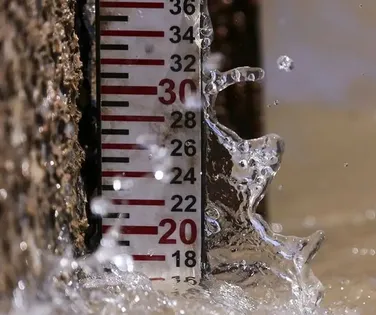Temperatura do banho pode afetar o coração? Entenda recomendação - Imagem