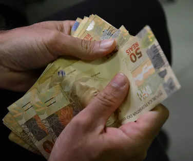 Estado de candidato à Presidência paga maior salário mínimo do Brasil - Imagem