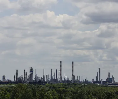 Crise no Polo Petroquímico! O que fazer? - Imagem