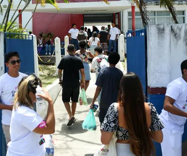 “Foi herói”: motoboy abre mão da corrida para salvar estudante no Enem - Imagem