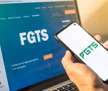 Governo Lula avalia uso do FGTS para quitar dívidas de famílias - Imagem