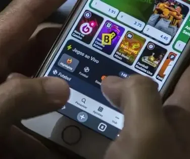 Entenda como funciona atendimento do SUS para viciados em bets - Imagem