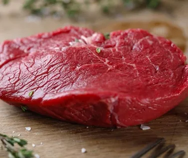 Prepara o bolso: lei deve elevar preços de carnes e pescados - Imagem