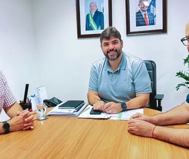 Secretário de Jerônimo abre conversas com vereadores de Bruno Reis - Imagem