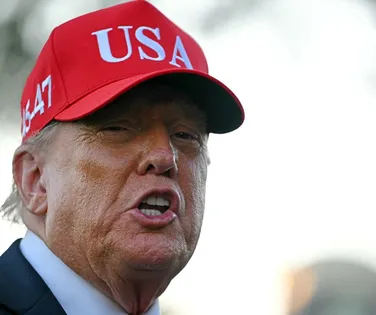 Mais de 100 mil vistos são revogados nos EUA desde posse de Trump - Imagem