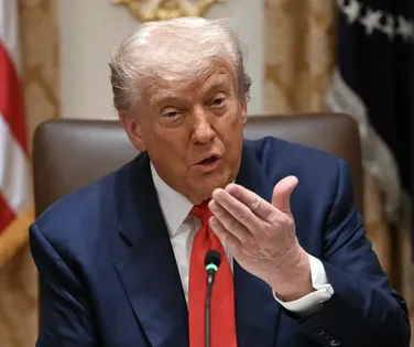 Trump lança ataques contra Estado Islâmico na Nigéria - Imagem