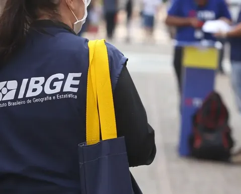 IBGE prorroga prazo para inscrições de concurso com 8 mil vagas temporárias - Imagem
