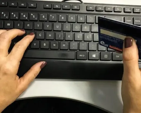 Por que você não deve comprar de madrugada na Black Friday