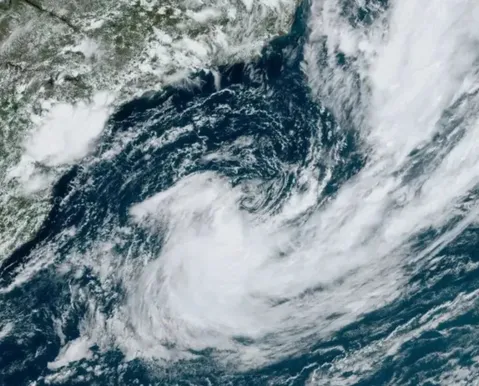 Ciclone extratropical deve atingir o Brasil entre segunda e terça
