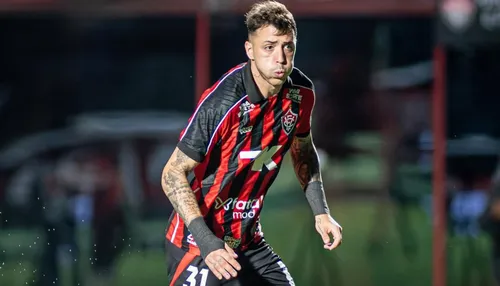 Renzo López acerta com Ceará e deve deixar o Vitória em julho