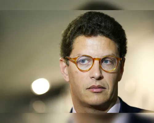 "Proclamação da República foi desserviço", diz Ricardo Salles - Imagem