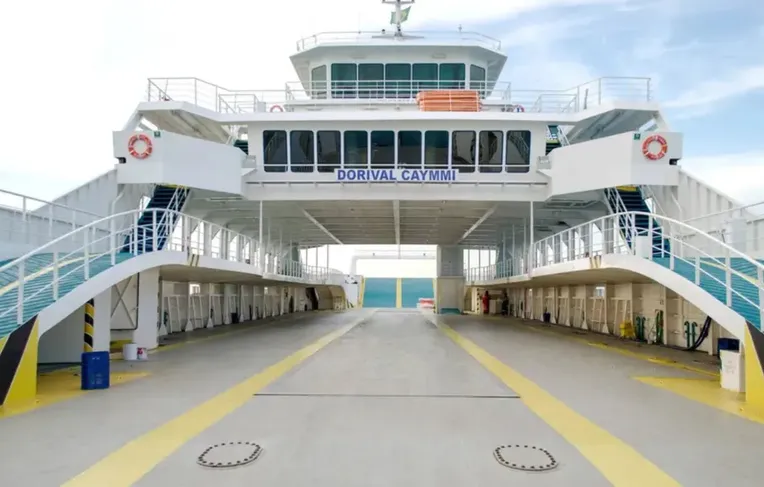 Fila do Ferry-Boat tem espera de mais de 4 horas em Salvador durante feriadão