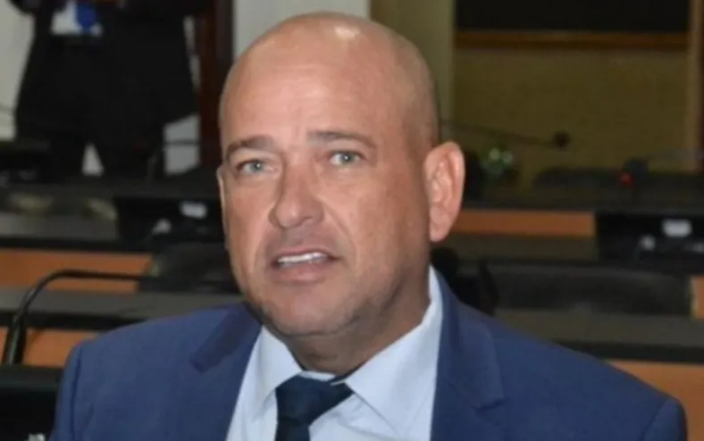 Quatro deputados federais e  nosso Binho Galinha estão na berlinda - Imagem