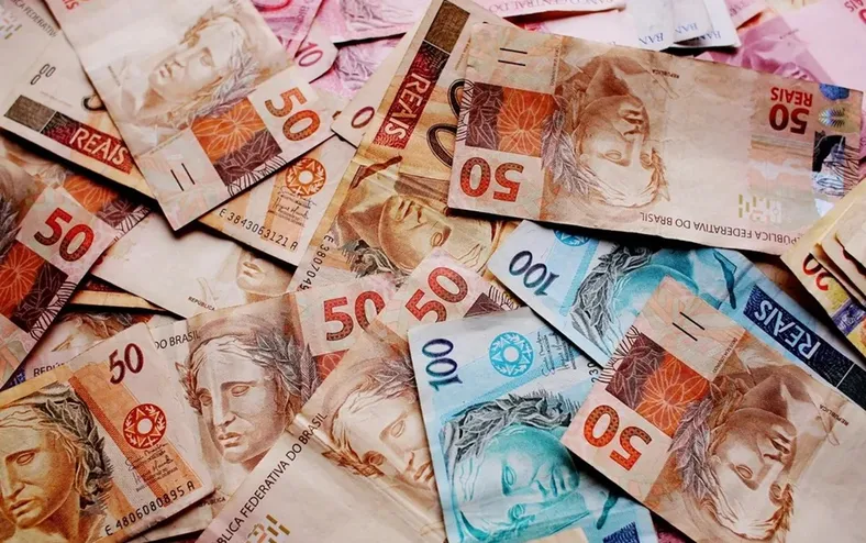 Após 30 anos, Banco Central anuncia o “fim” das cédulas clássicas de R$ 2 a R$ 100 - Imagem