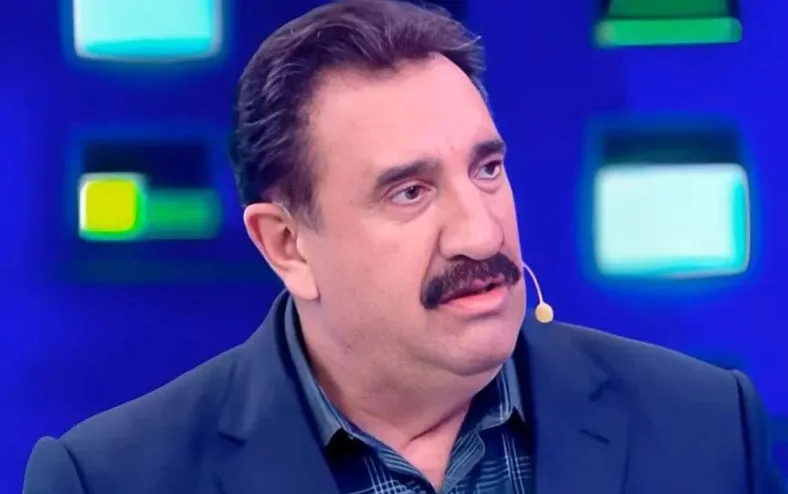 Ratinho responde Zezé Di Camargo ao vivo após polêmica com SBT e Lula - Imagem