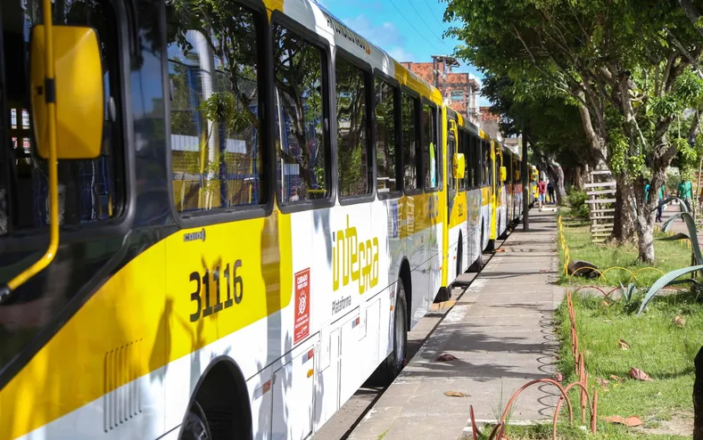 Salvador terá tarifa de ônibus exclusiva a estudantes que farão Enem - Imagem
