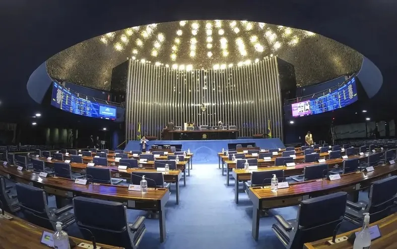 Senado aprova redução de impostos para a indústria química - Imagem