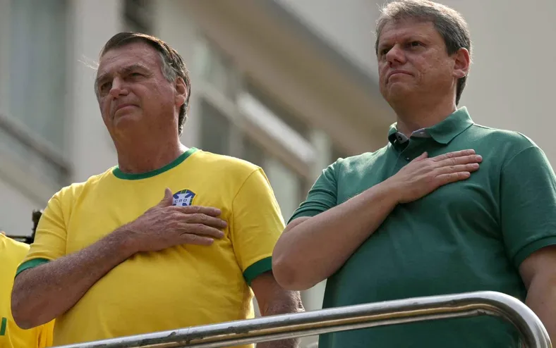 Tarcísio assume linha de frente para salvar Bolsonaro da prisão - Imagem