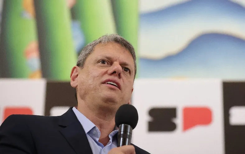 Tarcísio diz que recusaria apelo de Bolsonaro para disputar o Planalto - Imagem