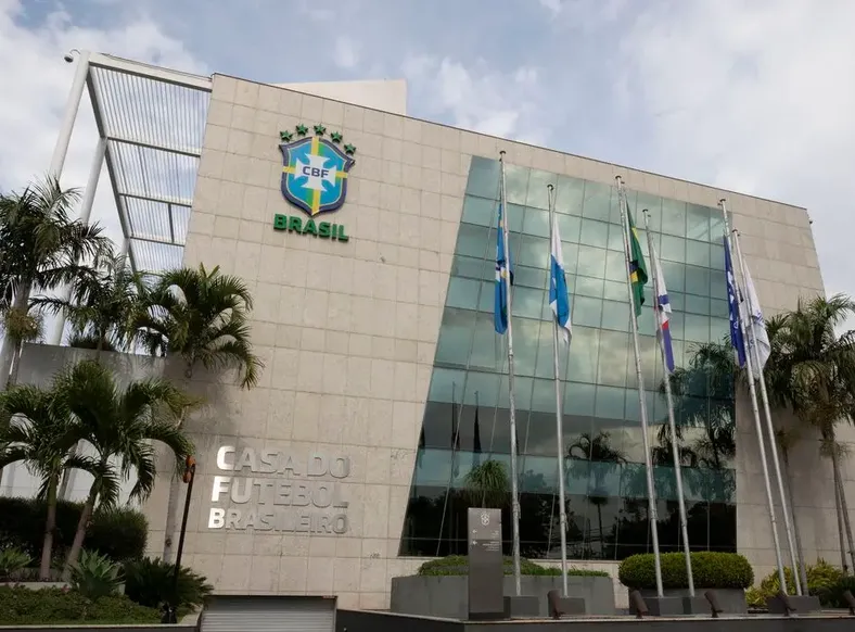 CBF começa a pagar indenização a clube do Nordeste por erro de 2013 - Imagem