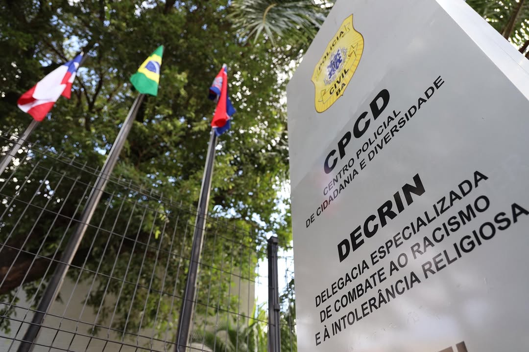 Princípio de incêndio é registrado em faculdade de Salvador