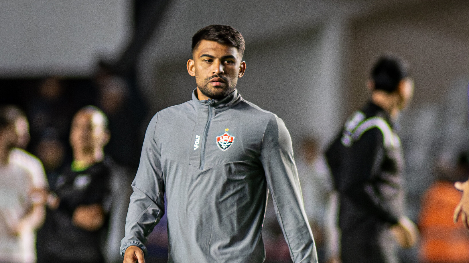 Vitória x Corinthians: onde assistir, escalações e desfalques