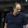 Ceni não descarta usar joia da base em decisão contra o Fluminense imagem