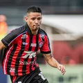 Coritiba tenta atravessar o Vitória para contratar Erick; saiba mais imagem