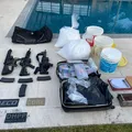 Depósito com drogas e fuzis é descoberto na Bahia e prende liderança criminosa imagem