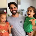Filhas de Ivete curtem dia na Fenagro ao lado do pai, Daniel Cady imagem