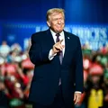 O próximo alvo: Trump avisa Cuba que o dinheiro acabou imagem