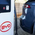 Gigante chinesa lidera com folga vendas de carros elétricos no Brasil em 2025 imagem