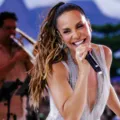 Ivete revela bastidores do Clareou: "O samba já faz parte da minha vida” imagem