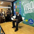 Leo Santana demonstra surpresa com sucesso na carreira: "surreal" imagem