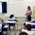 Maioria dos professores do ensino básico não pagará IR na Bahia em 2026 imagem