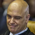 Moraes é eleito 'herói' e compõe lista de mais influentes do ano por jornal britânico imagem