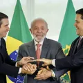 Motta e Alcolumbre deixam Lula na mão e ignoram atos do 8 de janeiro imagem