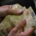 Novo salário mínimo passa a valer nesta quinta; veja o valor imagem