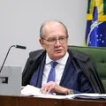 Gilmar Mendes suspende "supersalários" e dá 60 dias para cortes imagem