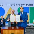 “Turismo não pode ser só de ricos, tem que ser de todos”, diz novo ministro imagem