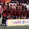 Vitória é derrotado, mas avança para segunda fase da Copinha imagem
