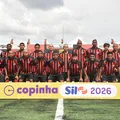 Vitória mostra força e busca empate no último minuto na Copinha imagem