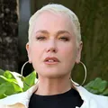 Conta de energia da mansão milionária de Xuxa impressiona pelos custos imagem