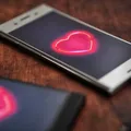 Falso app de namoro é usado para roubar dados de celulares; entenda imagem