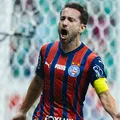 Em má fase, craque do Bahia treina com Bell Marques: "Uma flecha" imagem