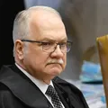Fachin deve decidir futuro de Moraes após polêmica com Banco Master imagem