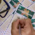 Mega-Sena acumula, mas aposta de Salvador fatura bolada imagem