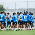 Com 'cavalaria', Bahia divulga relacionados para enfrentar o Barcelona imagem