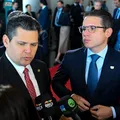 Após citações no caso Master, Alcolumbre e Motta negam fraudes imagem